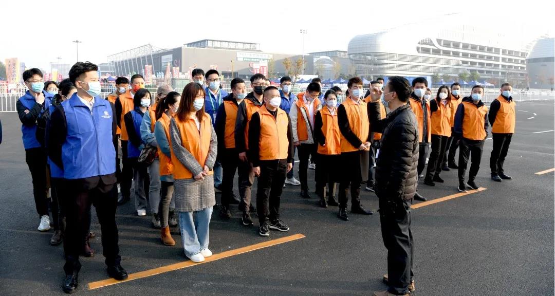 Volunteer service "micro love" helps 2021 China International Agricultural Machinery Exhibition